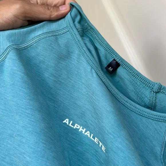 alphalete crop top - Picture 3 of 3